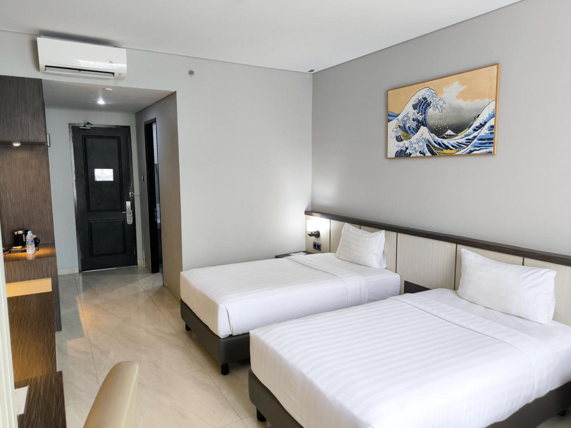 Rylich Panorama Hotel Sorong Quarto foto