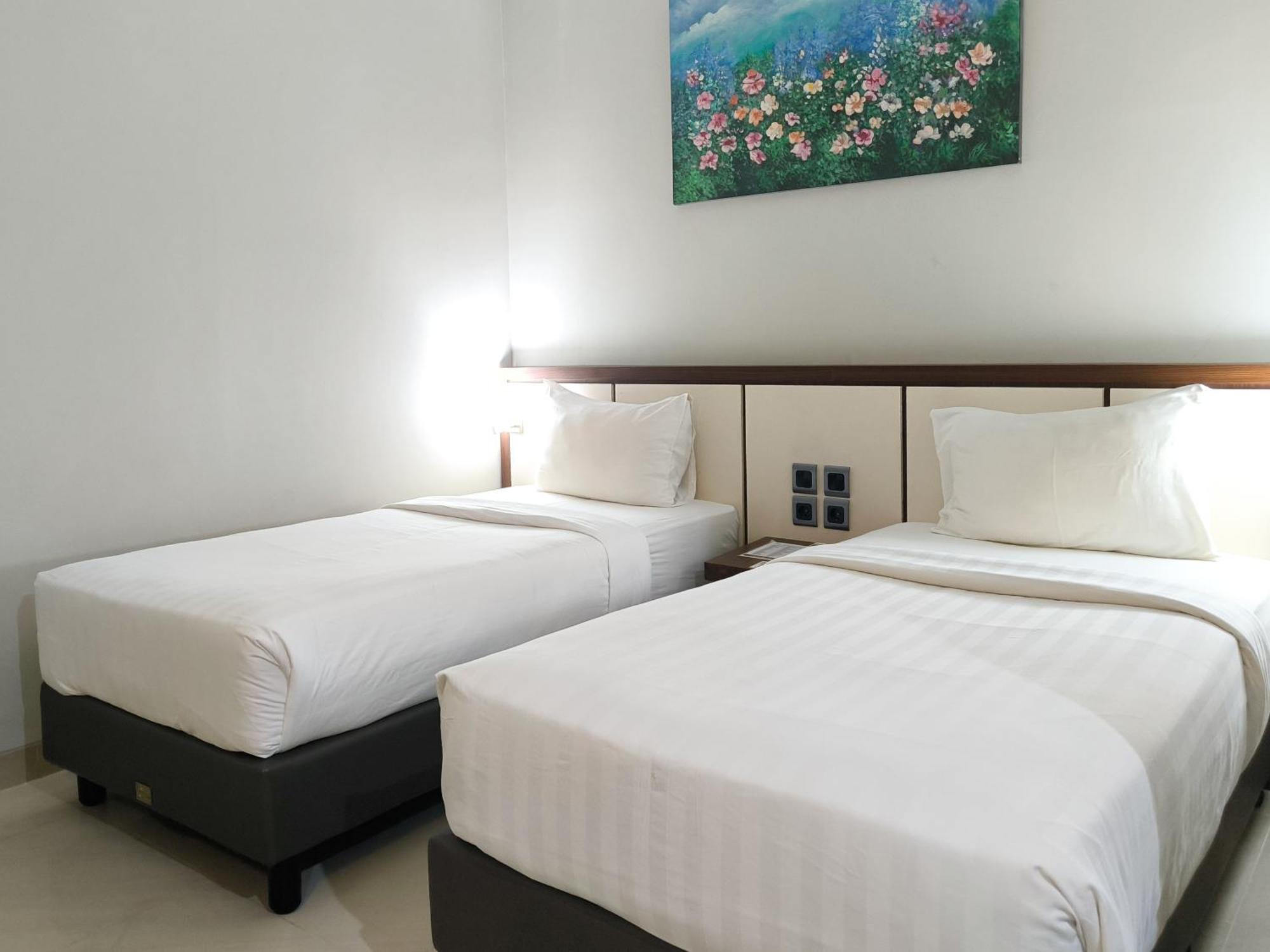 Rylich Panorama Hotel Sorong Quarto foto