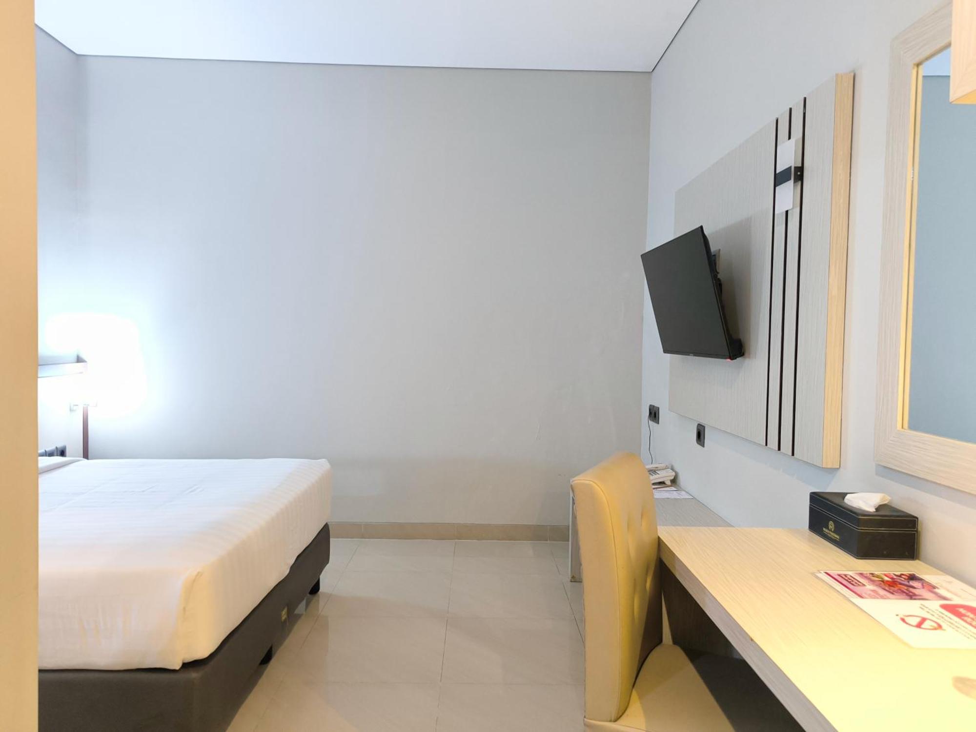 Rylich Panorama Hotel Sorong Quarto foto
